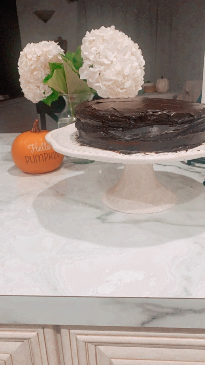 Vanilla Cake with Dark Chocolate Frosting